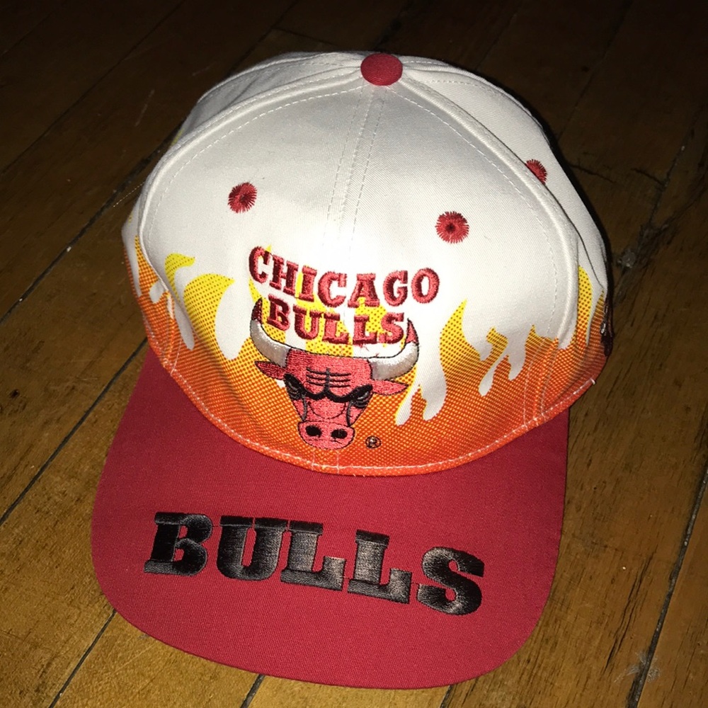 Chicago Bulls Flame Logo‎ Cap - White, Red, Orange